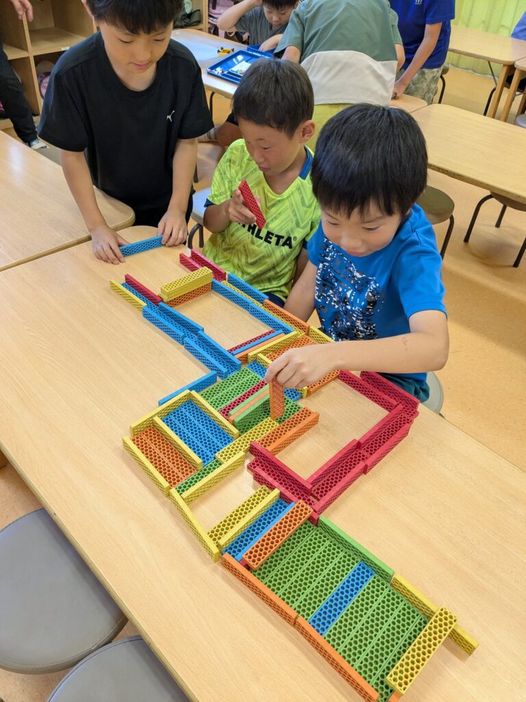ブロックで組み上げた「豪邸」